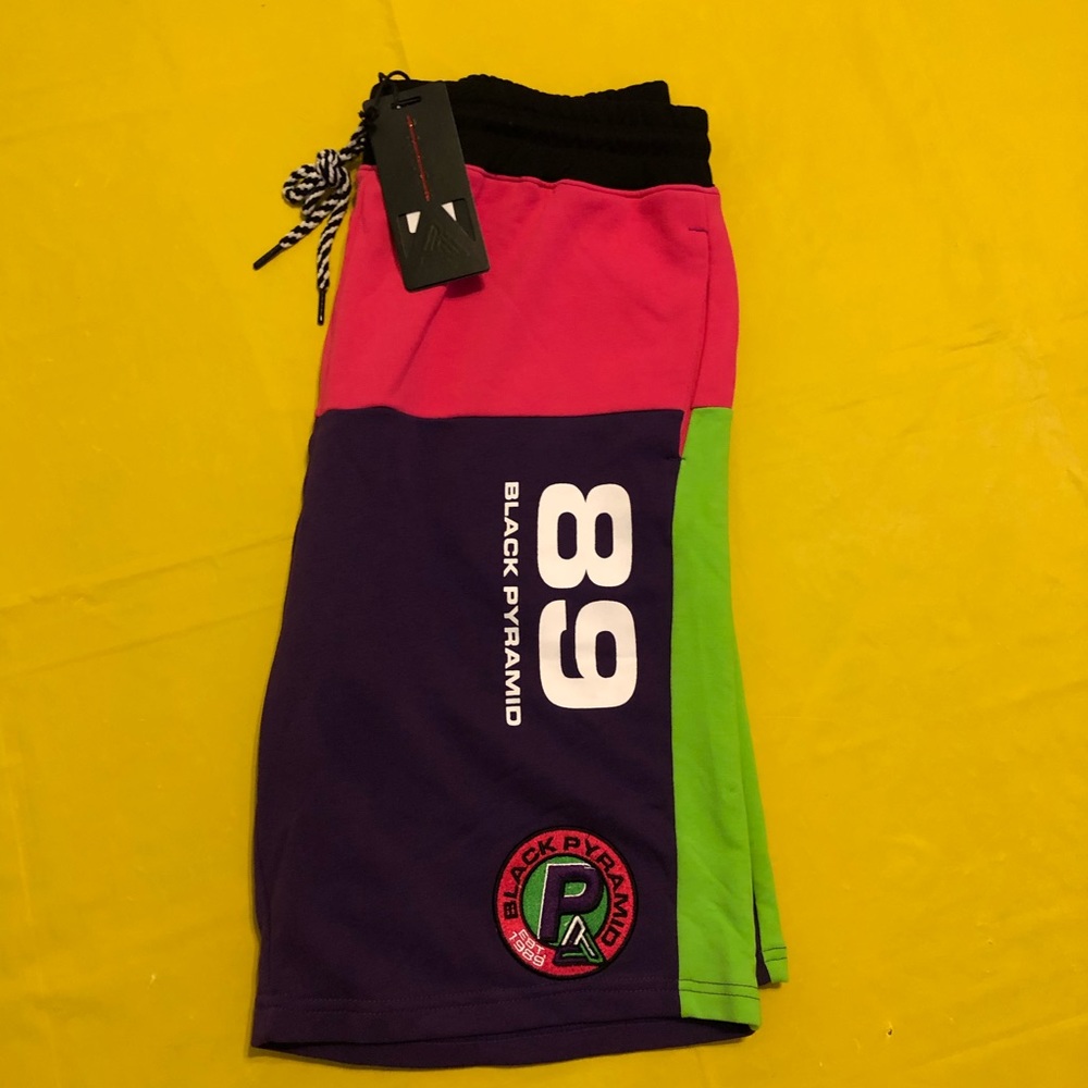Pants - Picture 3 of 4